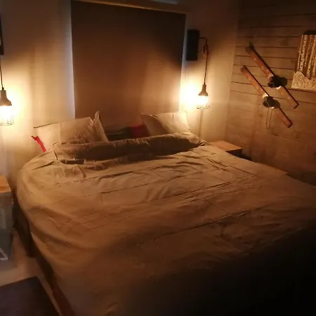 Le Chalet Cocooning -ATTENTION arrivée le mercredi et le samedi uniquement- Chalet